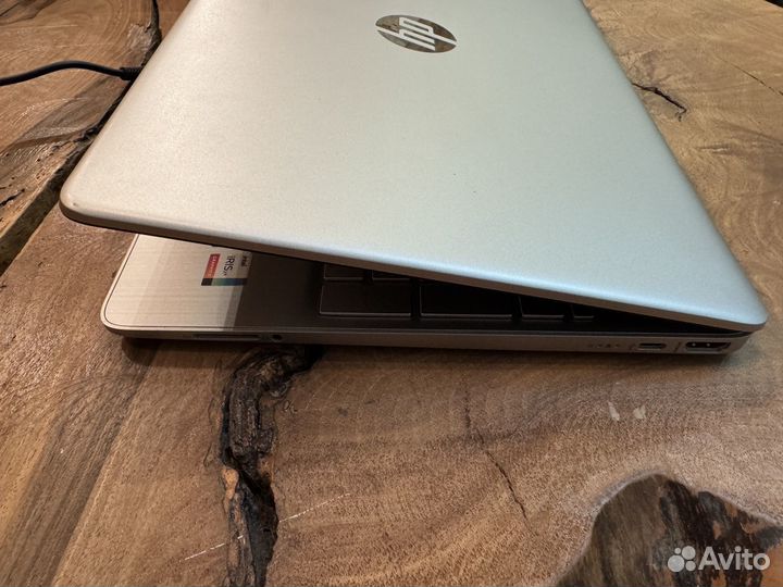 HP 15s-fq4010nv i5-1155G7/16 GB/512 SSD