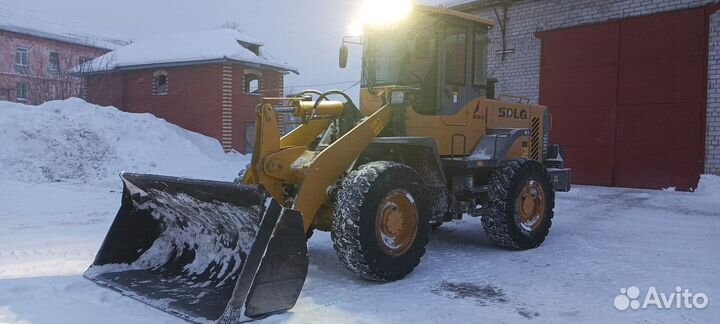 Фронтальный погрузчик