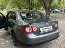 Volkswagen Jetta 1.6 AT, 2006, 290 000 км, с пробегом, цена 575 000 руб.