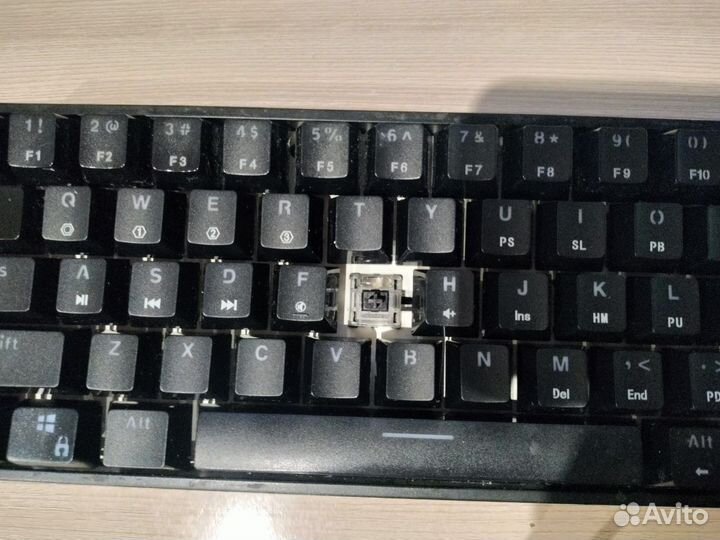 Игровая механическая клавиатура GK61