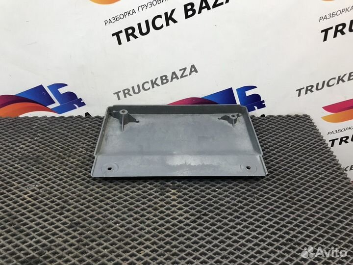 Спойлер кабины нижний левый Daf XF105