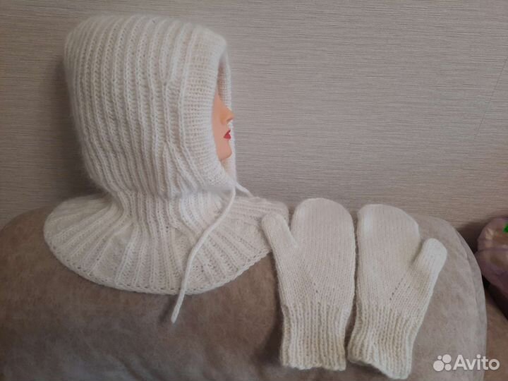 Комплект капор и варежки