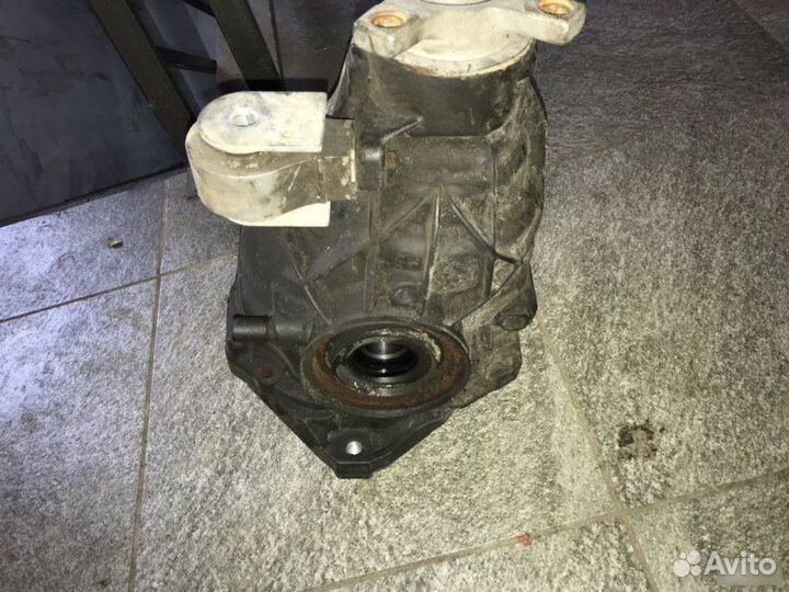 Задний редуктор Mercedes-Benz W204