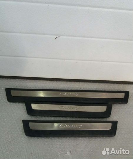 Накладка порога Toyota Camry 55