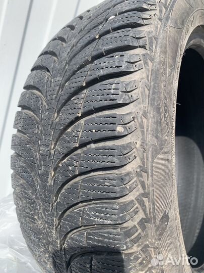 Goodyear UltraGrip 205/55 R16