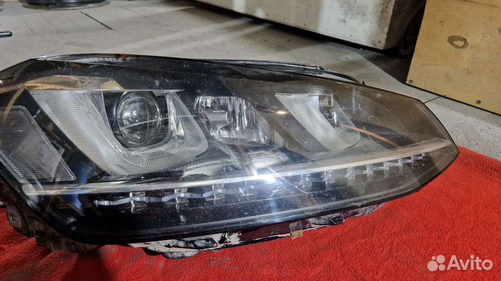 Фары правая golf 7R