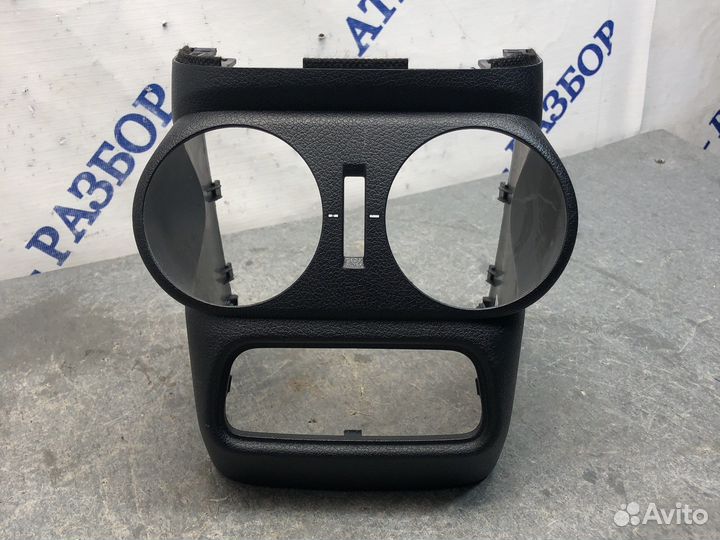 Зад вставка консоли Stinger GT