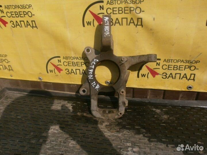 Кулак поворотный передний правый Ssangyong Actyon