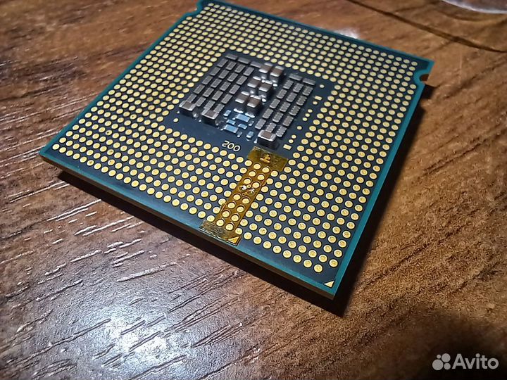 Xeon E5410 - 4 ядра по 2,33 Ghz для сокета 775