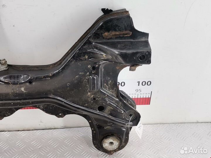 Балка для Volkswagen Golf 4
