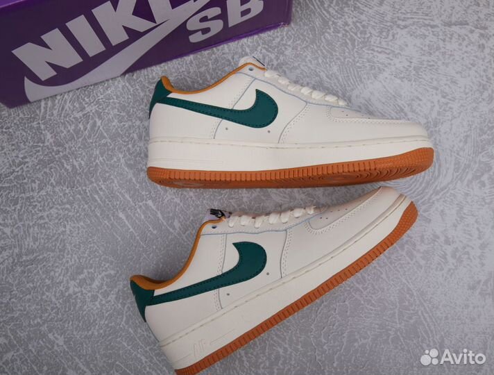 Кроссовки Nike Air Force 1