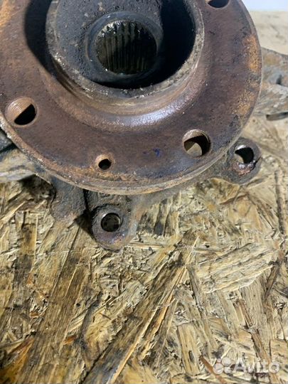 Кулак поворотный передний правый Peugeot 408 T73