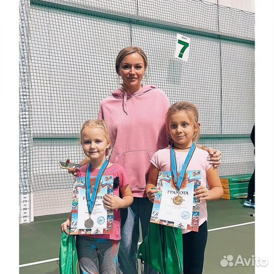 Тренер по большому теннису