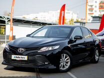 Toyota Camry 2.0 AT, 2018, 298 000 км, с пробегом, цена 2 198 000 руб.