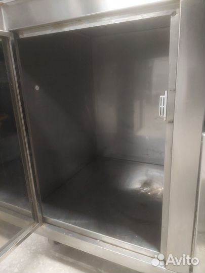 Стол нейтральный