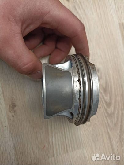 Поршень BMW X3 G01 2018 11258637807