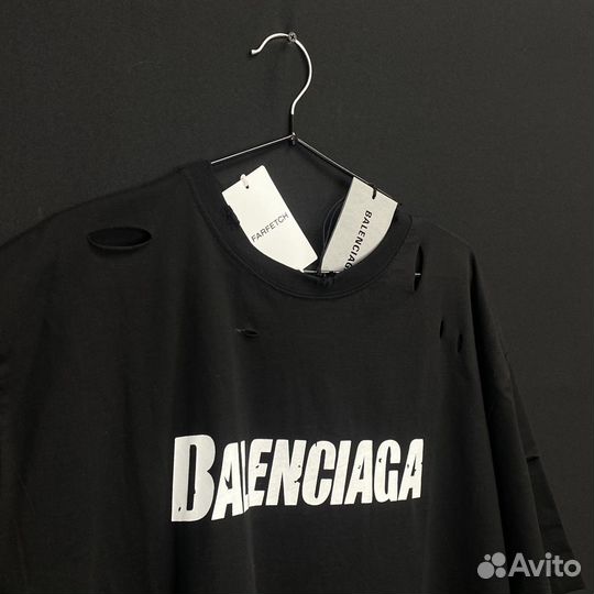 Футболка balenciaga