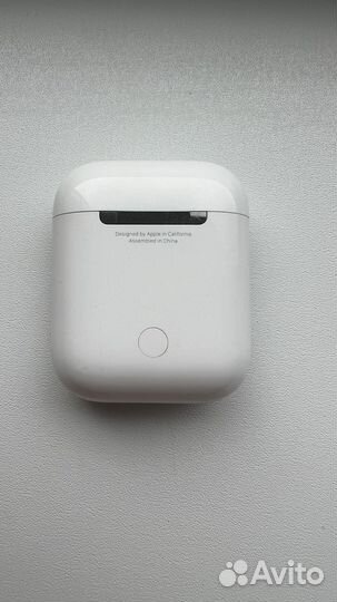 Беспроводной наушник apple airpods 1