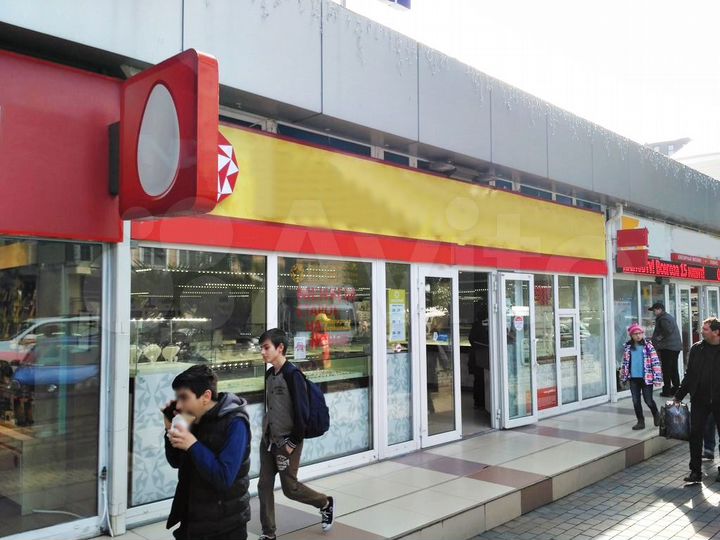 Торговое помещение 72 м² с арендатором