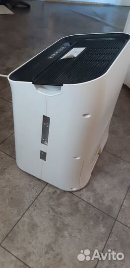 Очиститель и увлажнитель воздуха