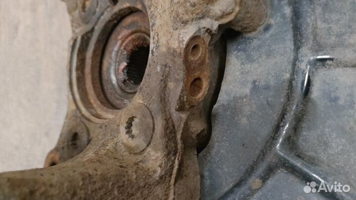 Кулак поворотный передний левый Skoda Octavia II