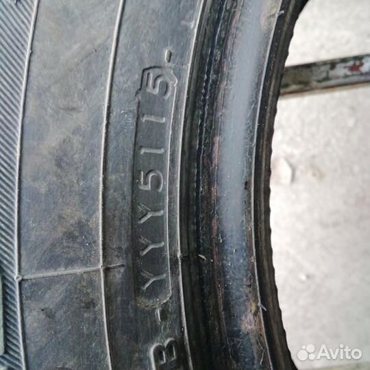 Yokohama Ice Guard Stud IG55 215/65 R16