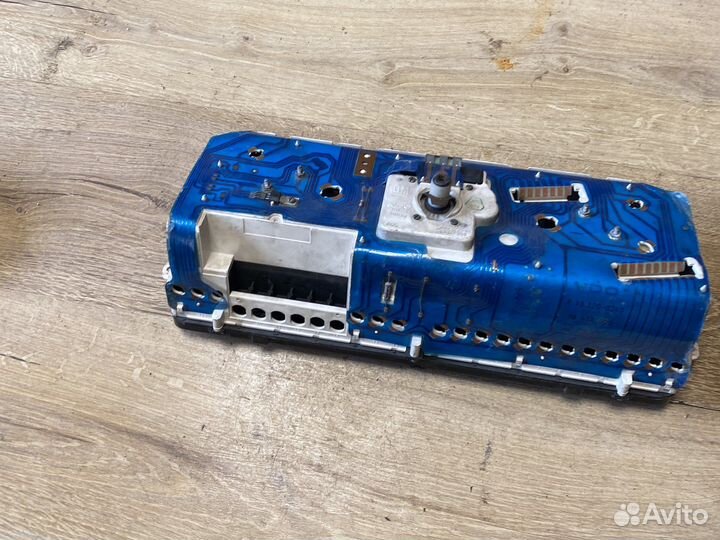 Opel omega а щиток приборов