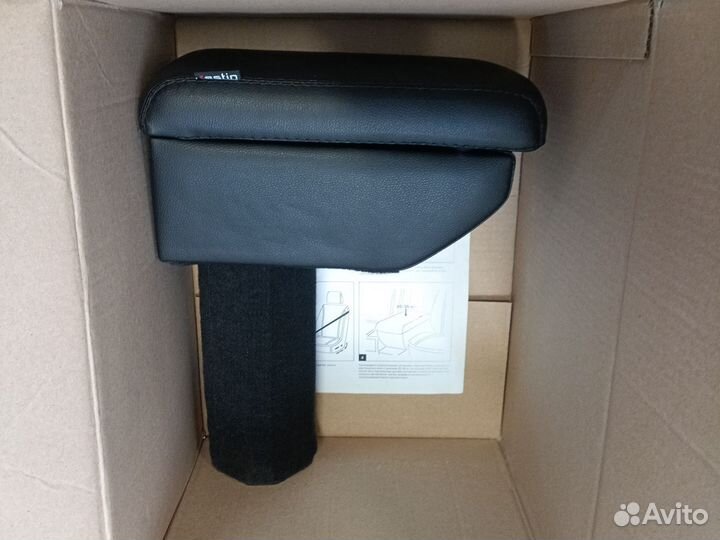 Подлокотник nissan terrano D10