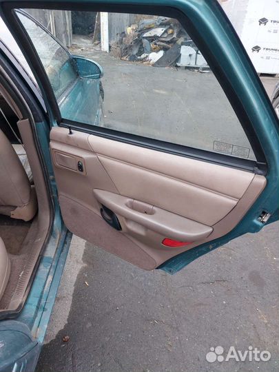 Обшивка двери Mercuri Sable 2 Ford Taurus 2