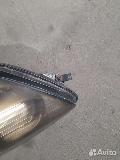 Фары Vitz пара 3000