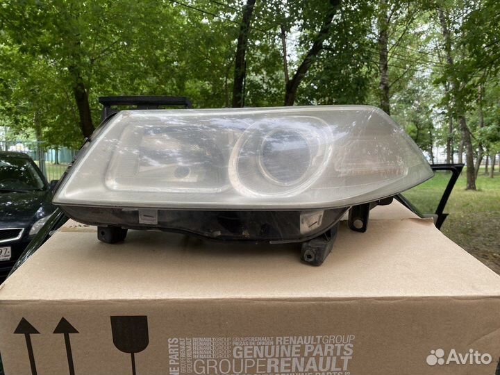 Передние фары Renault Megane 2 оригинал
