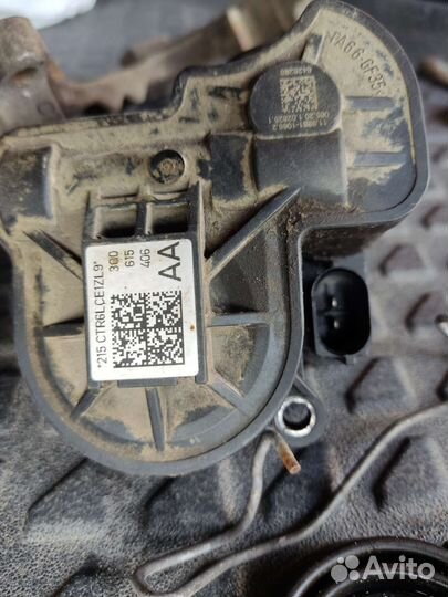 Суппорт тормозной задний правый Volkswagen Tiguan