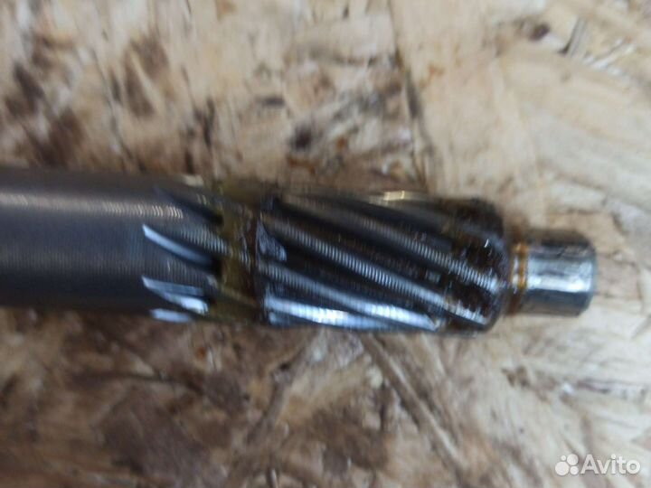 Вал рейки гур бмв Е90