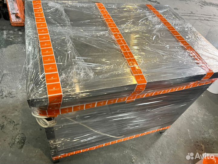 Холодильник со столом hicold