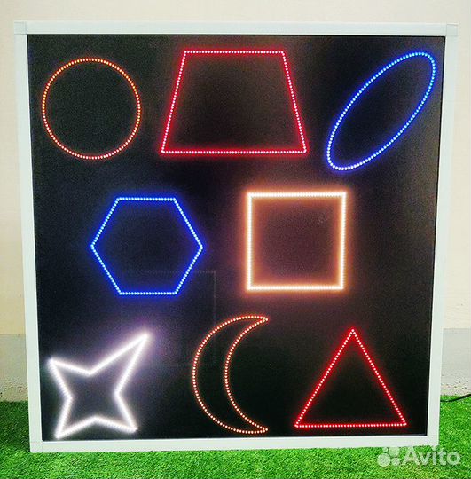 Детские игрушки развивающие. Панно интерактивное