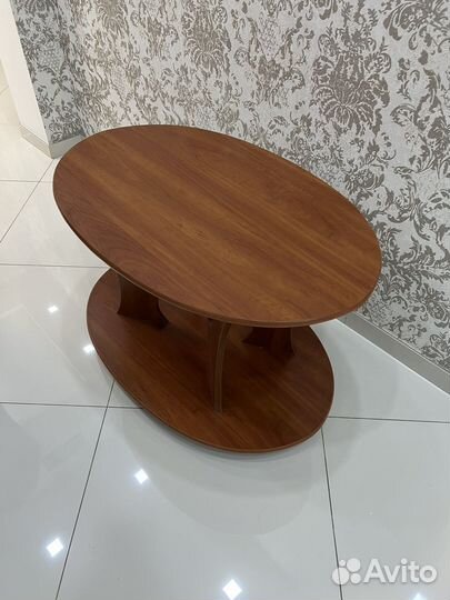 Журнальный столик