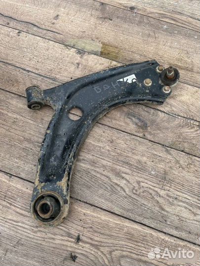 Рычаг передний правый Chery Bonus 3 3 1.5 2014