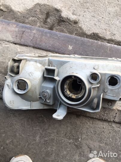 Фара правая на hyundai accent