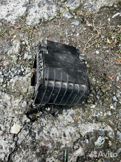 Блок предохранителей на passat б6