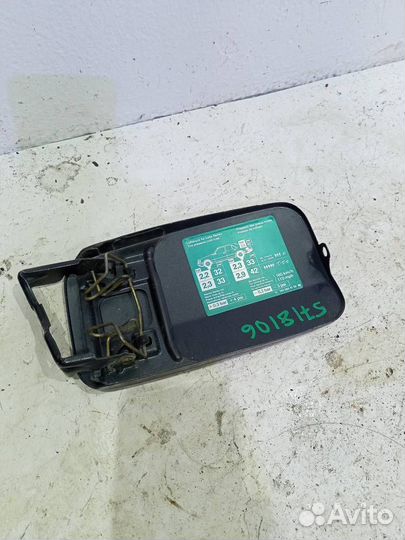 Лючок бензобака Мерседес