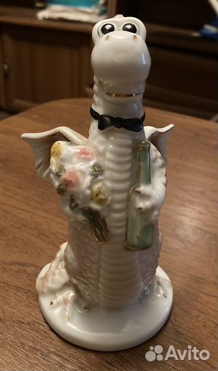 Фарфоровые статуэтка Дракон символ 2024г