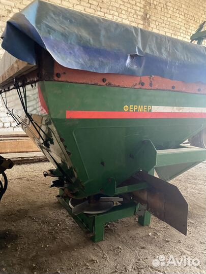 Разбрасыватель удобрений Оптсельмаш Фермер 900, 2018