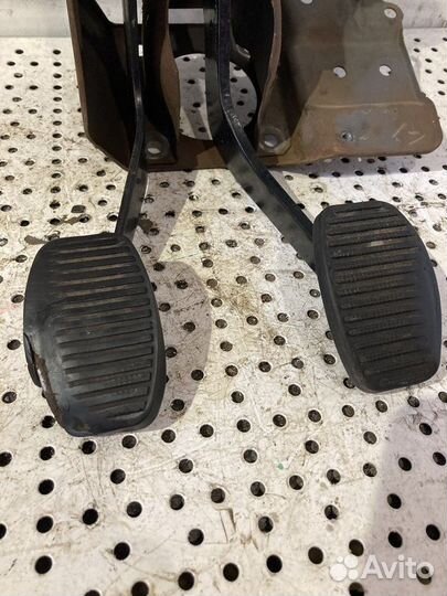 Педальный узел fiat Albea