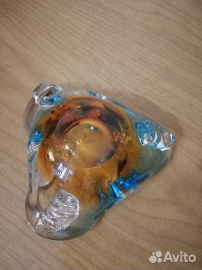 Конфетницы, пепельницы из гутного стекла