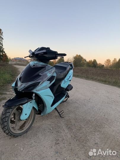 Скутер стэлс рейсер