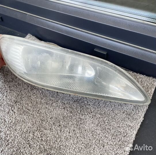 Туманка toyota camey acv30 правая (оригинал)