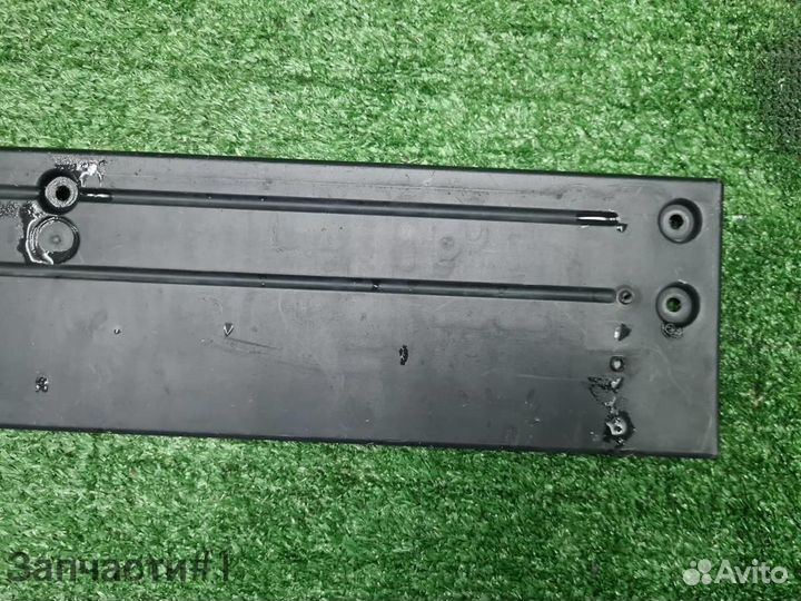 Площадка гос.номера Range Rover Vogue 4 L405 12-17