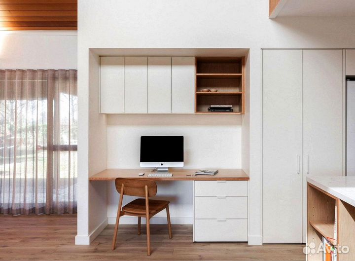 Детская зона у окна