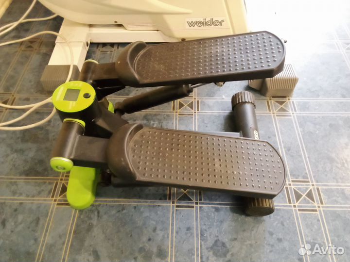 Велотренажер гребной тренажёр и боксёрский мешок