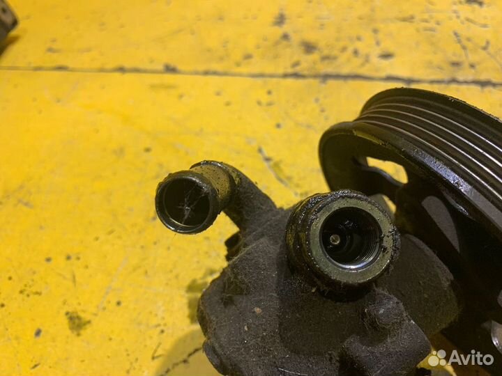 Насос гур Volkswagen Passat 2000-2005